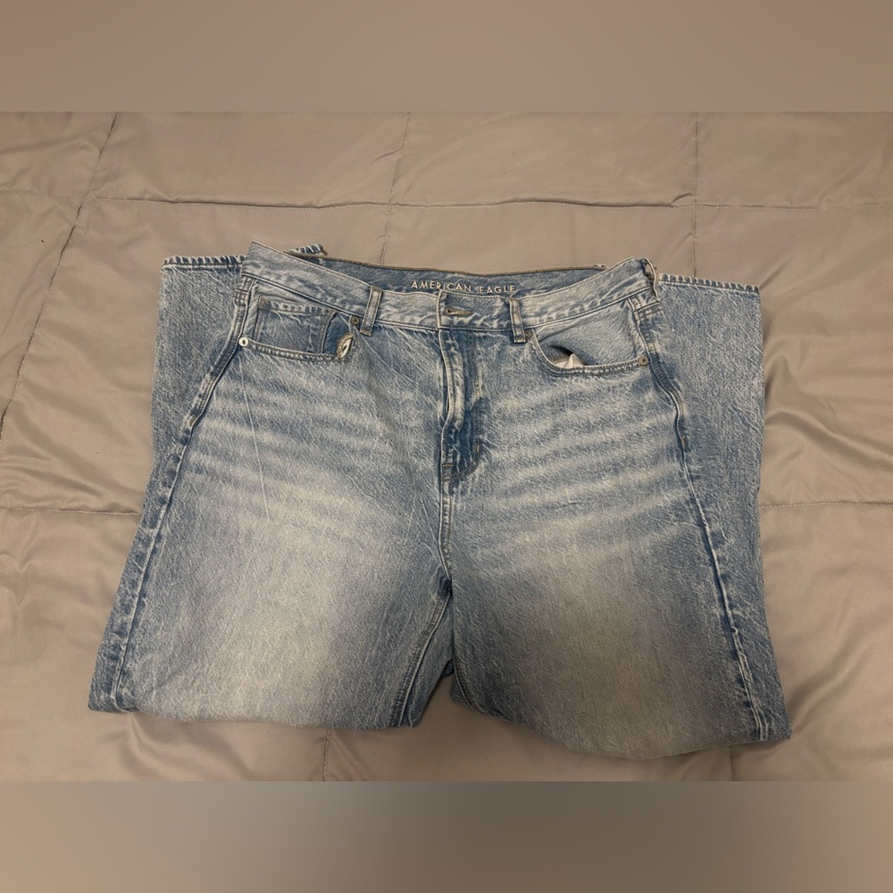 American Eagle Outfitters Light Blue Denim Jeans